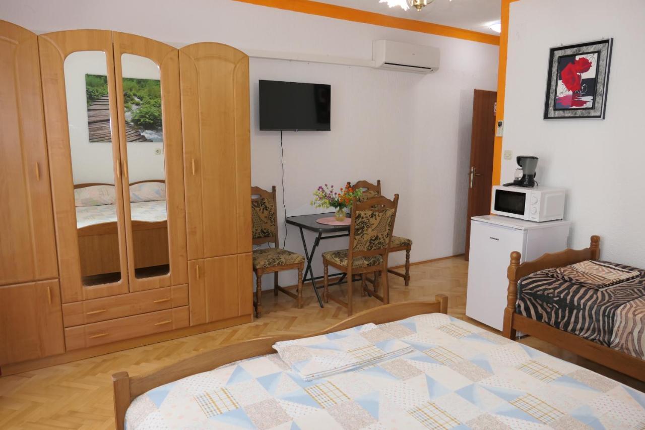 Apartments And Rooms Juki Сень Экстерьер фото