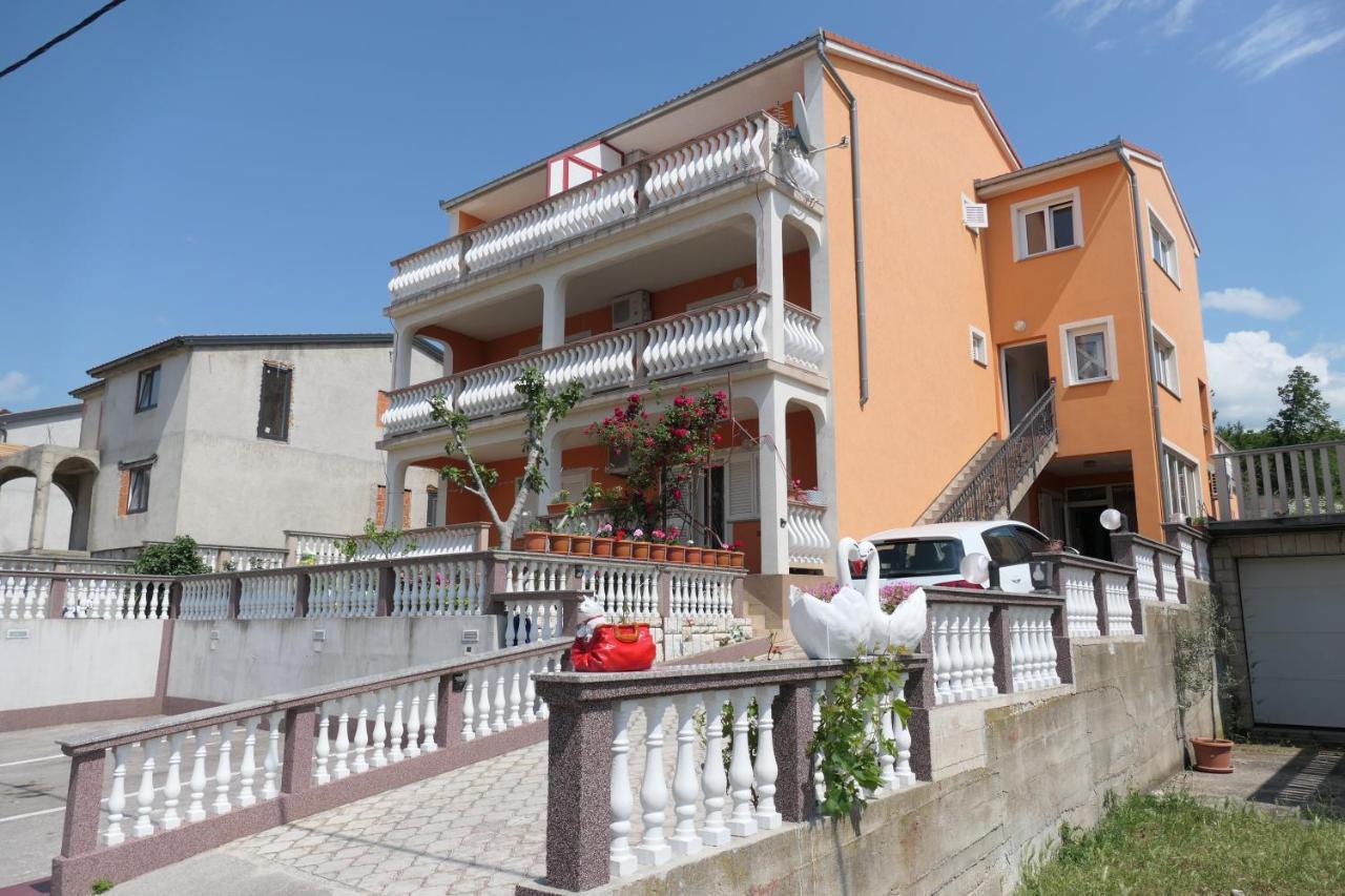 Apartments And Rooms Juki Сень Экстерьер фото